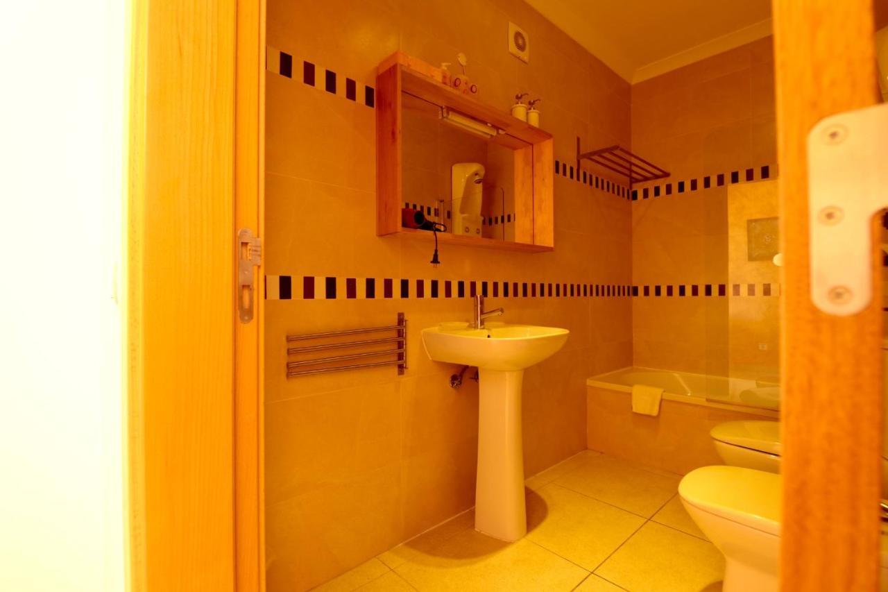 Apartamento Olhos De Água 1BR with Pool, AC&Free Parking Albufeira Exterior foto