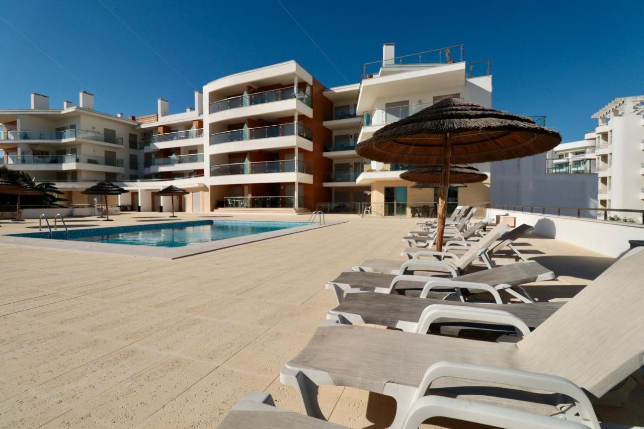 Apartamento Olhos De Água 1BR with Pool, AC&Free Parking Albufeira Exterior foto
